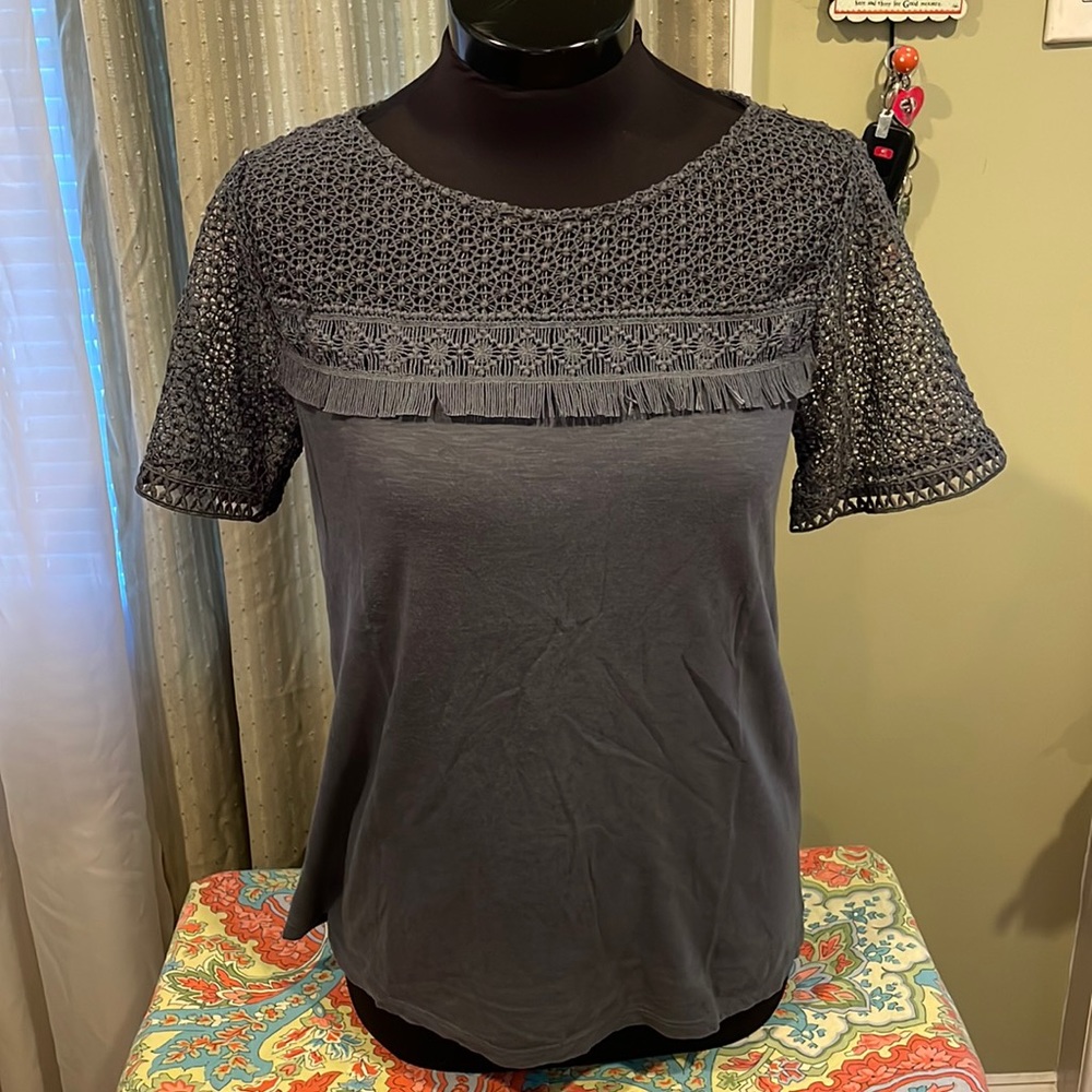 LOFT Short Sleeved Lace and Fringe Blouse Size XS